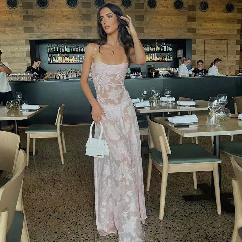 Chic Floral Lace Suspender Dress – Flattering Fit for Summer Events, Parties & Night Out Elegance